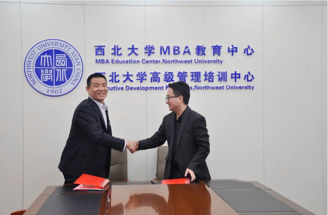 ������ɫ�ЌW(xu��)���� ��(qi��ng)��У�����