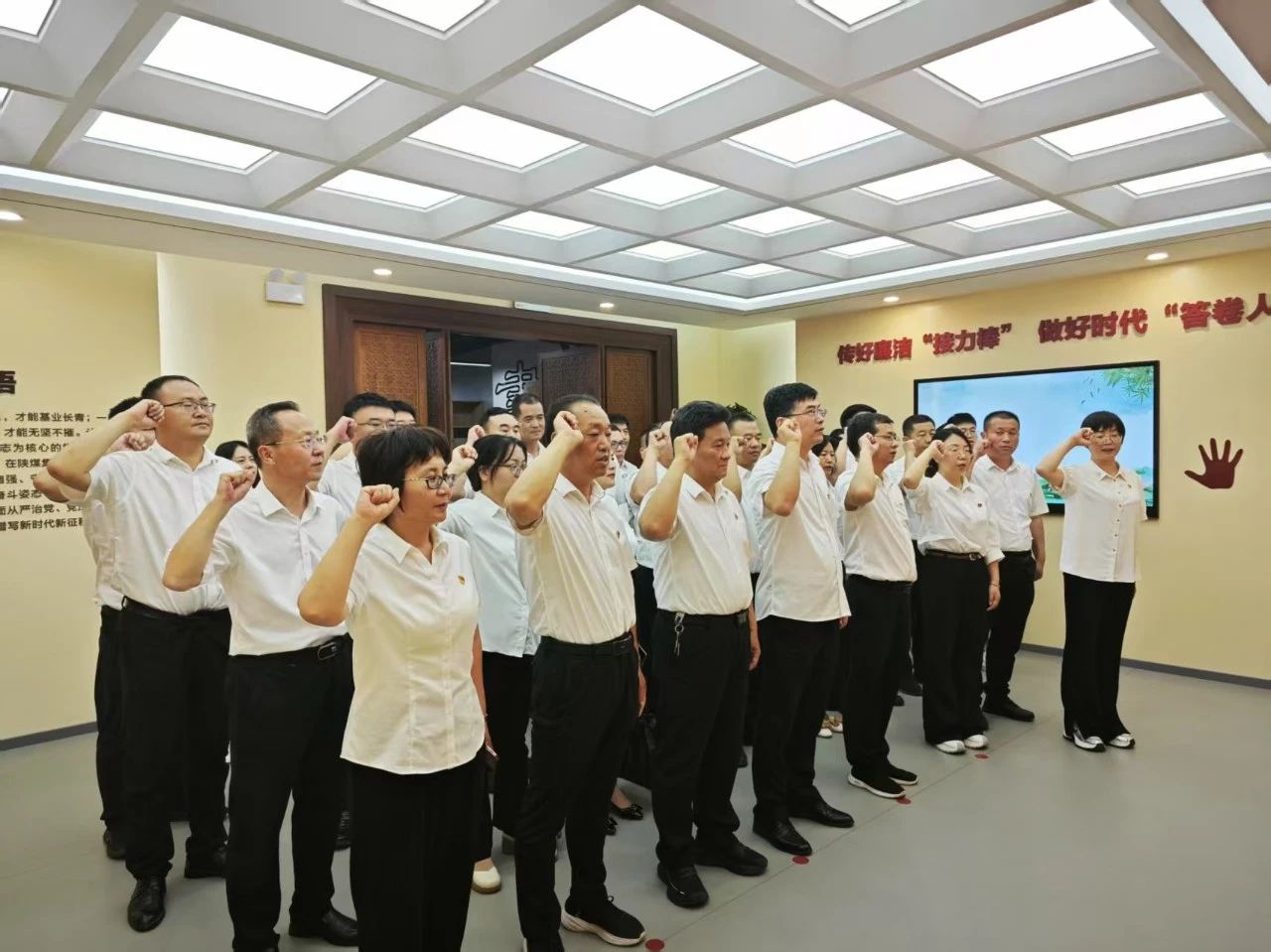 �ߜ��۠t����� ��ʾ�����T���ġ���䓼��F(tu��n)2025�꾯ʾ�������(d��ng)��(c��)ӛ