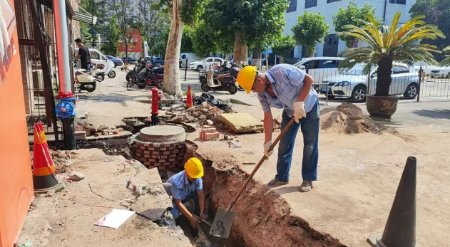 �t��������˾ȫ��������Ӗ(x��n)�W(xu��)У���ھS�޸���o(j��)��(sh��)