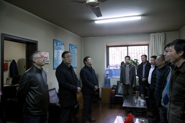 新年伊始集團領(lǐng)導(dǎo)慰問機關(guān)干部員工