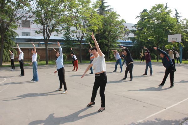 ��܈��˾�_չ���g�ٻ��