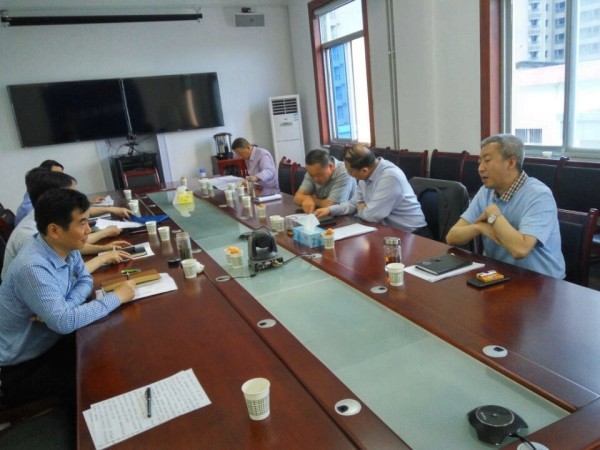 ��䓼��F���_��䓹�˾���t��������˾�D�Ͱl(f��)չ���}��