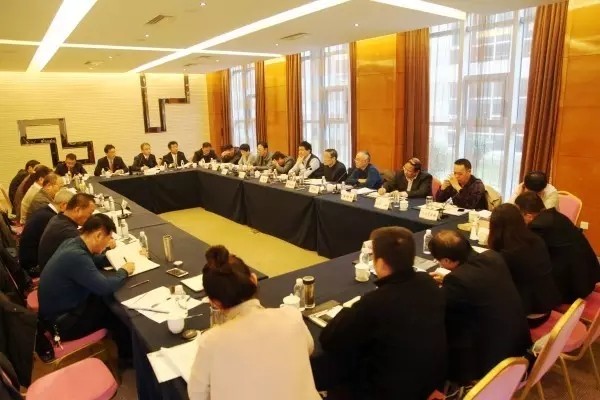 �䓼��F���}�{����䓼��F�ļ҆�λ��̝��(chu��ng)Ч�D�Ͱl(f��)չ����