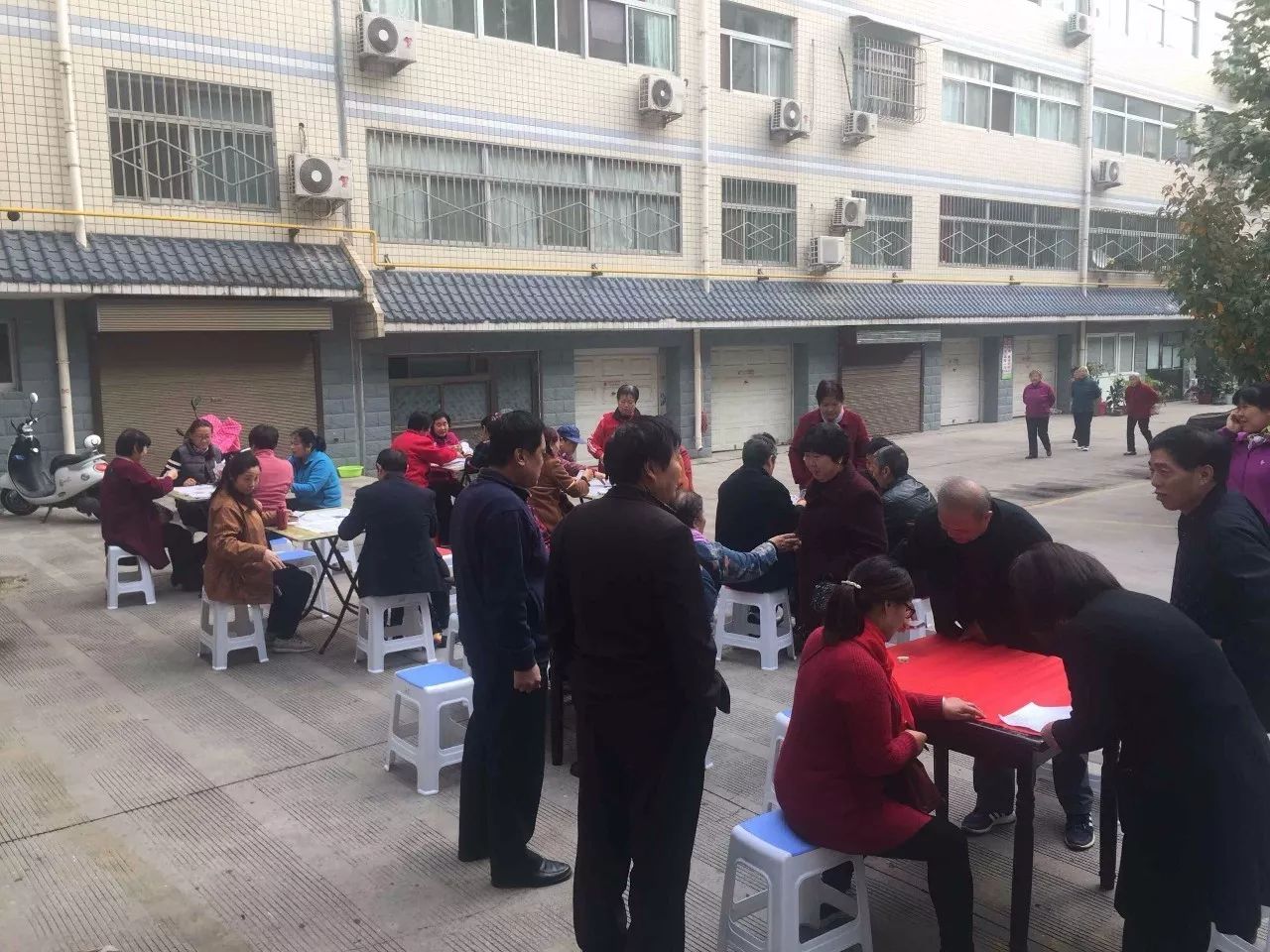 歡度重陽節(jié) 最美夕陽紅---龍鋼集團(tuán)西安禹華園小區(qū)、韓城禹秀園小區(qū)舉辦慶重陽節(jié)活動