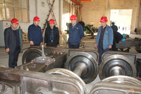 宋天鎖到龍鋼集團華冶公司宣講十九大精神