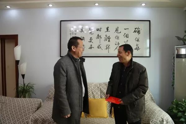 ����һ�п������F(tu��n)��˾�x�����ϸɲ����z��