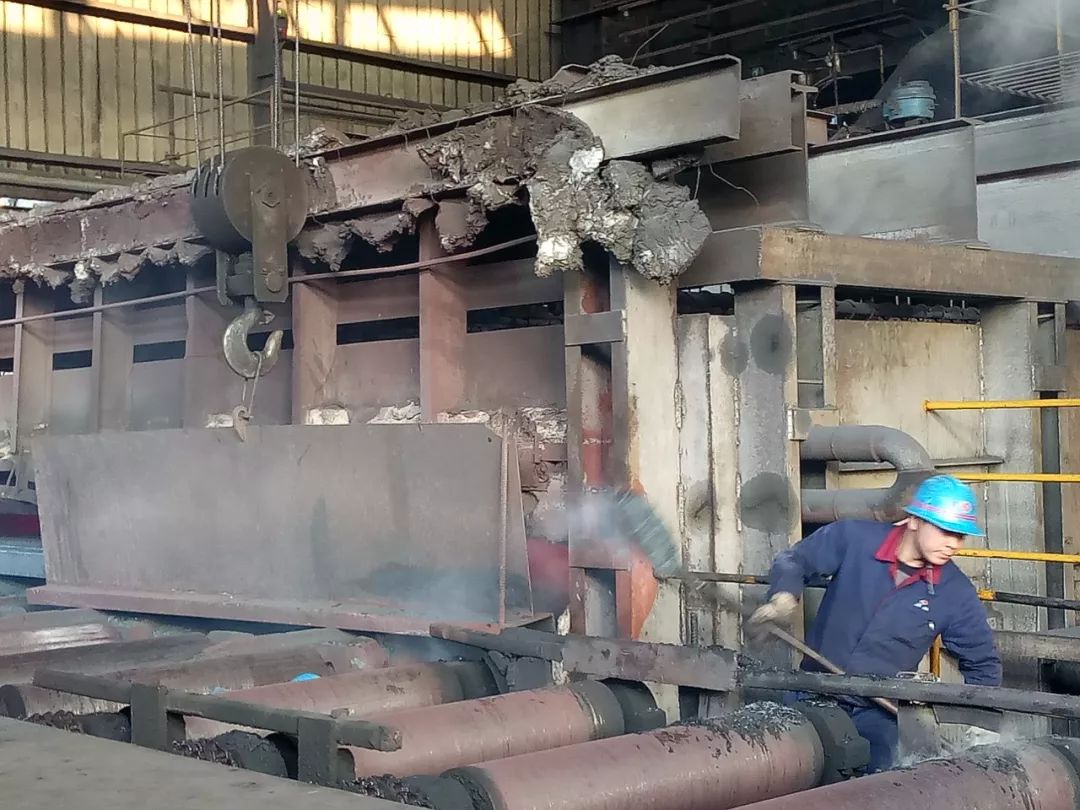 春節(jié)，他們在默默堅(jiān)守