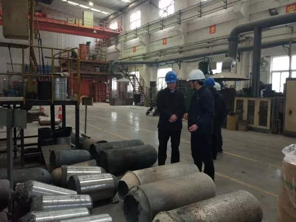 ������һ�и�������й��ܲ��Ϲɷ����޹�˾�����{(di��o)��