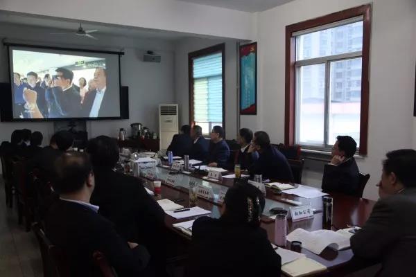 ��䓼��F���_���v�������ғ����������L�����}�����W����ӑ��