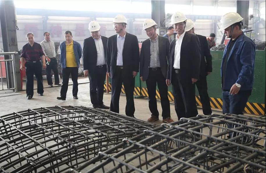 黨建領(lǐng)航激活力 同心共筑非鋼夢——龍鋼集團(tuán)“追趕超越　非鋼在行動”之黨建領(lǐng)航篇