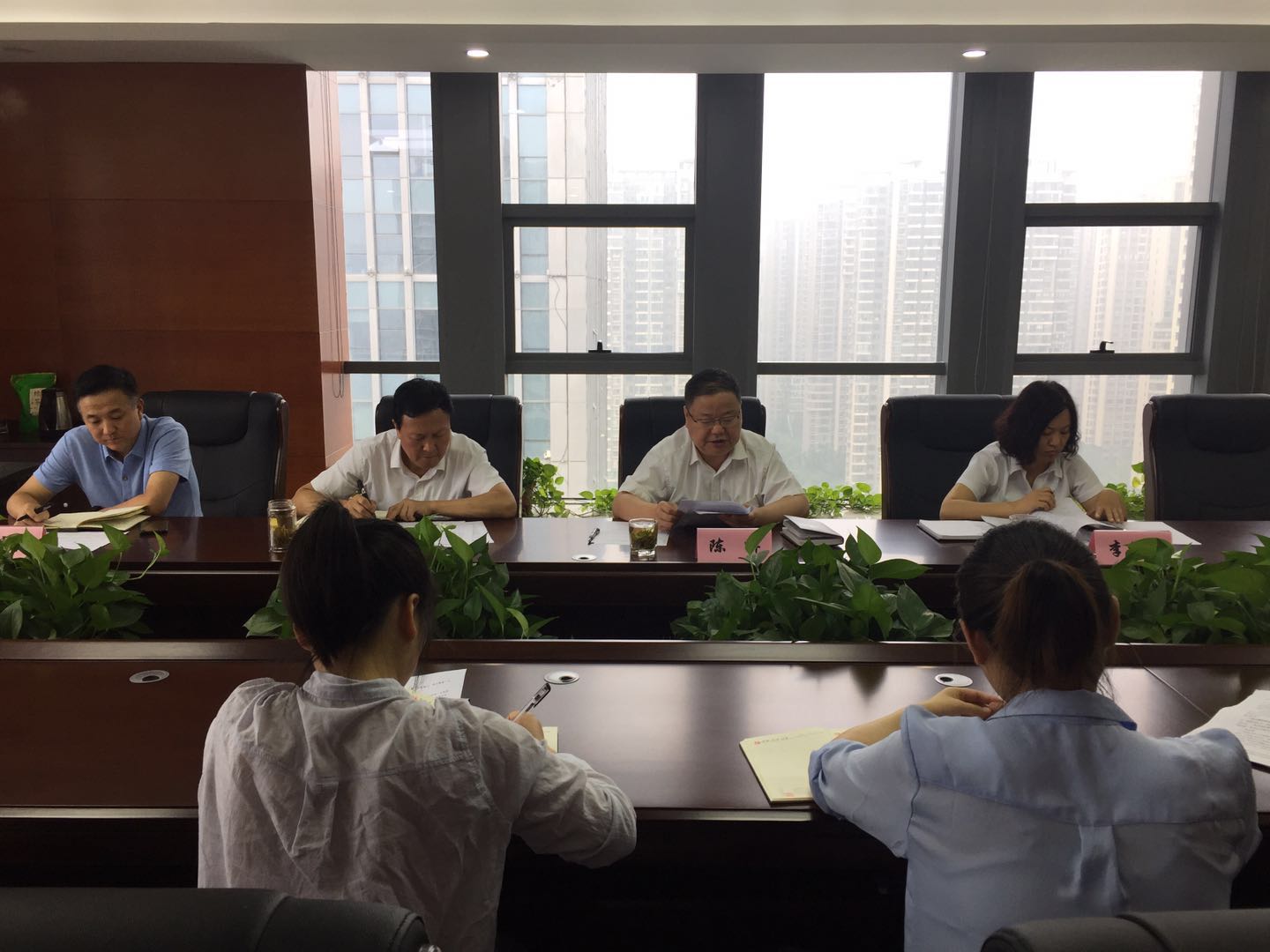 進出口公司召開“不忘初心、牢記使命”主題教育工作會