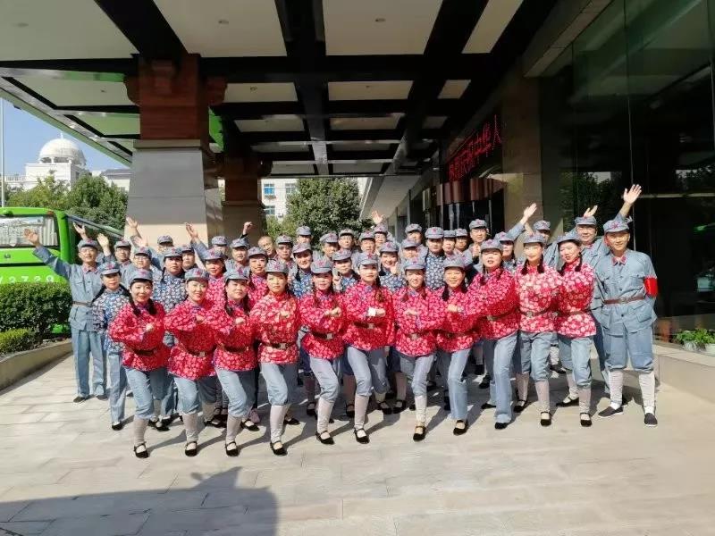 ������ힸ衡�����ף��������䓼��F(tu��n)���˺ϳ���(ji��)Ŀ��(c��)ӛ