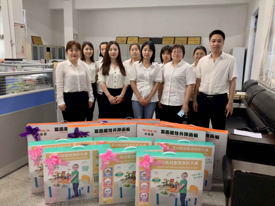 ��䓼��F(tu��n)������Ů�l(f��)�š���һ���Y����ףԸ���ӂ���ͯ��(ji��)�옷(l��)