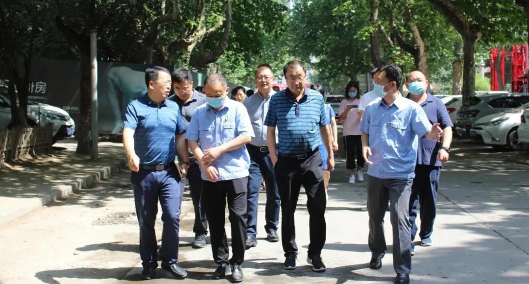 西安大興新區(qū)管委會到龍鋼集團西鋼紅光公司調(diào)研