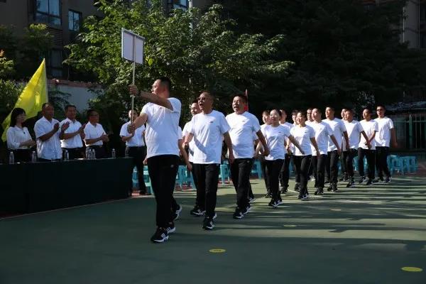 ��䓼��F(tu��n)��ӭ���c��ȫ����V���w��չ�ݻ����Ӱ