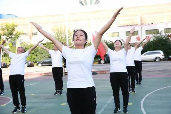 ��䓼��F(tu��n)��ӭ���c��ȫ����V���w��չ�ݻ����Ӱ