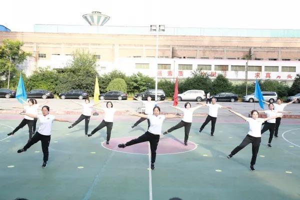 ��䓼��F(tu��n)��ӭ���c��ȫ����V���w��չ�ݻ����Ӱ