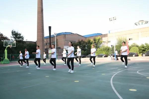 ��䓼��F(tu��n)��ӭ���c��ȫ����V���w��չ�ݻ����Ӱ